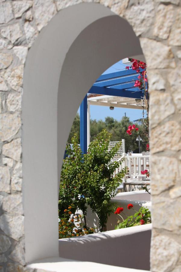 Paros Inn Logaras Eksteriør billede